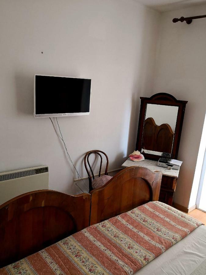 Apartment Milka Виньерац Экстерьер фото